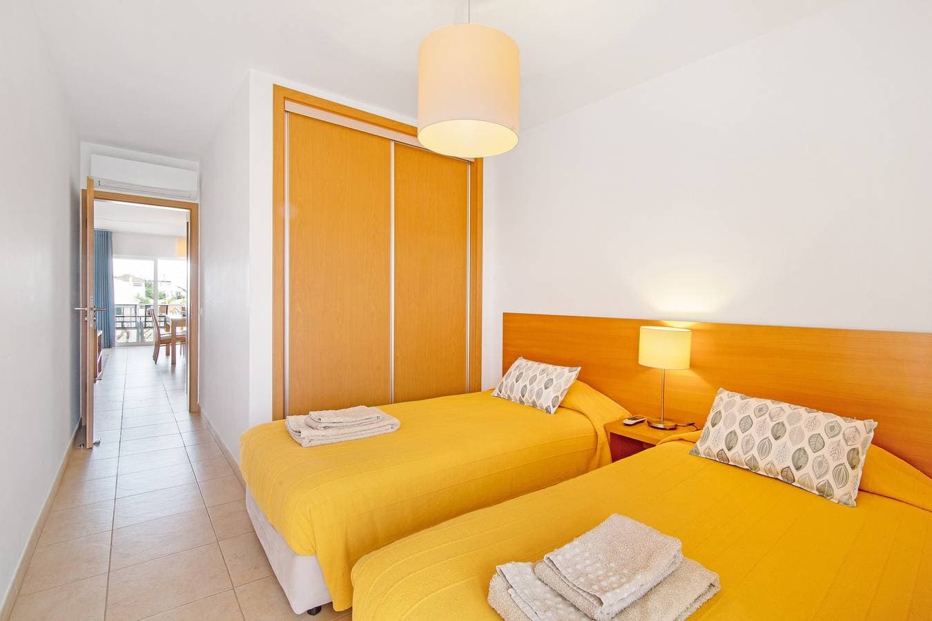 Foto 11 von 27: Ferienwohnung 'Costa Cabanas 62' nahe Strand mit Gemeinschaftspool & WLAN