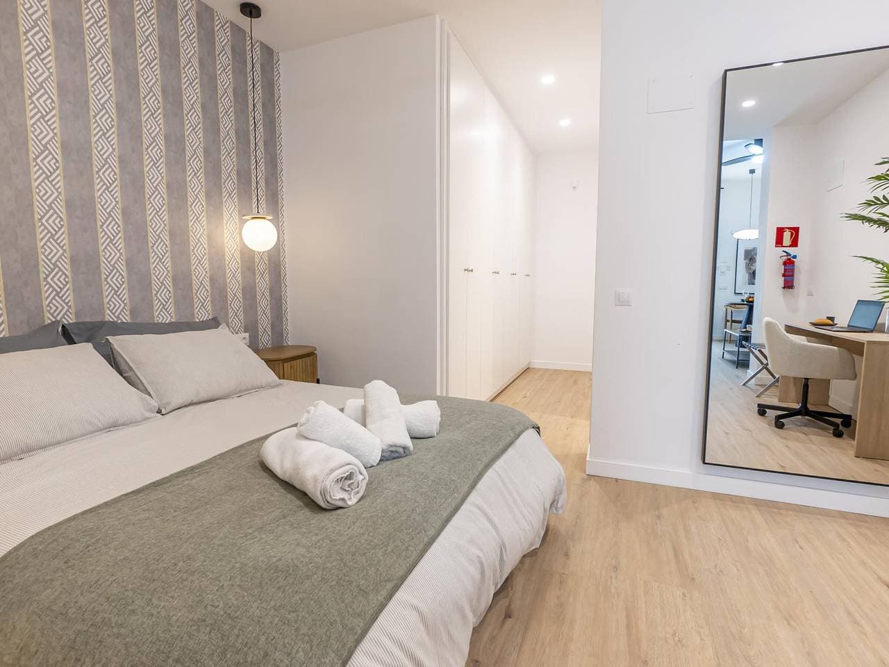 Foto 3 von 25: Moderne romantische Wohnung in Malaga für Paar mit Baby