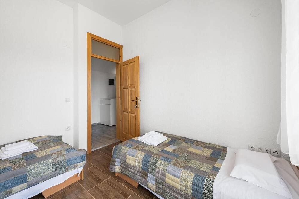 Foto 4 von 30: Schönes Haus in Grebastica mit Küche