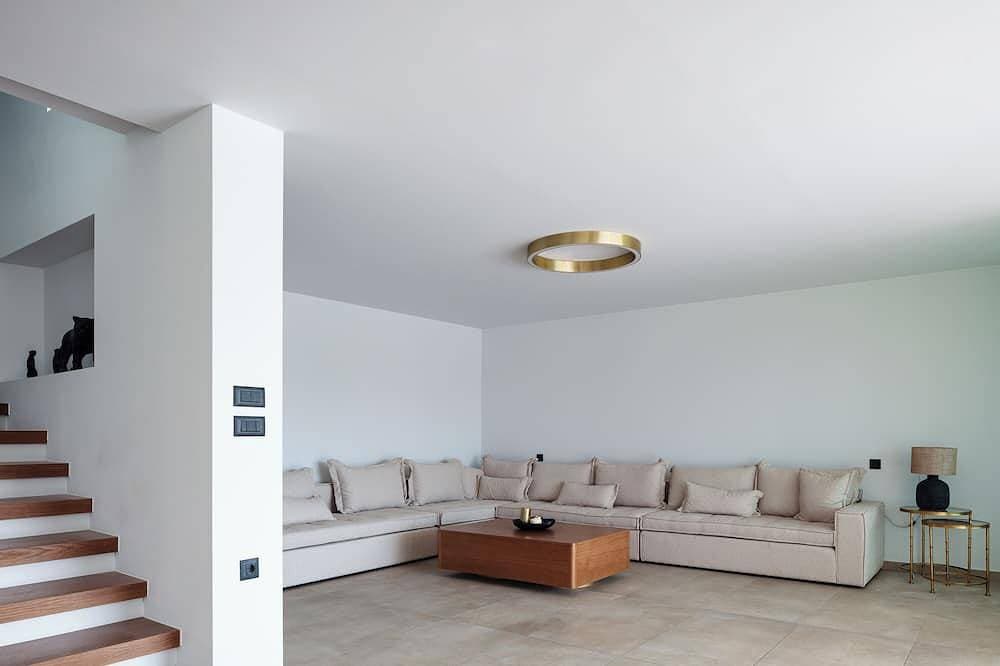 Foto 12 von 30: Nuera III: Modern 3Br Villa, 300m from the Beach