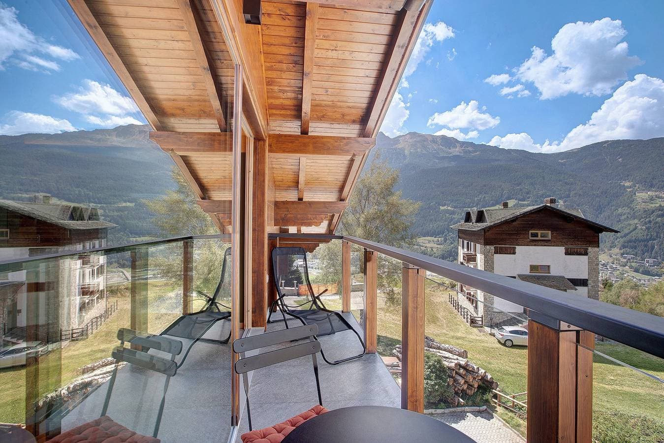 Foto 8 von 27: Ferienwohnung "Aria di Casa Piazzi" mit Bergblick, Gemeinschaftsgarten und WLAN