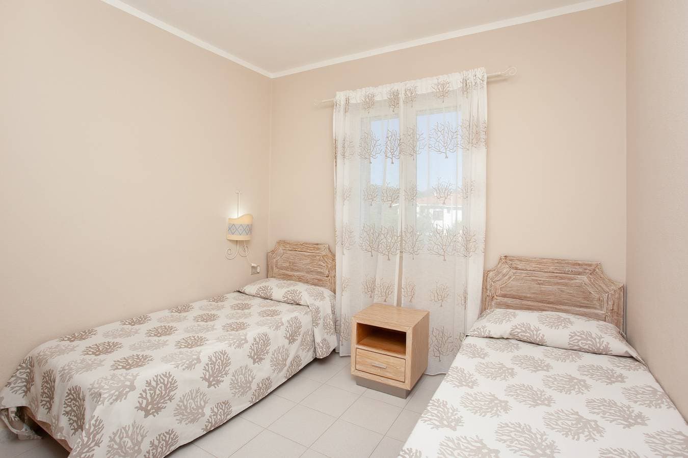 Foto 12 von 25: Familienfreundliche Ferienwohnung 'Brezza Marina' mit Garten, Klimaanlage und privater Terrasse