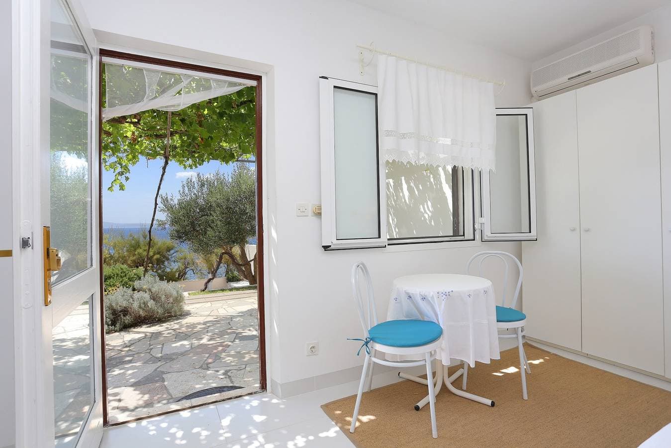 Foto 12 von 23: Studio Appartement am Strand Rastici, Ciovo -a