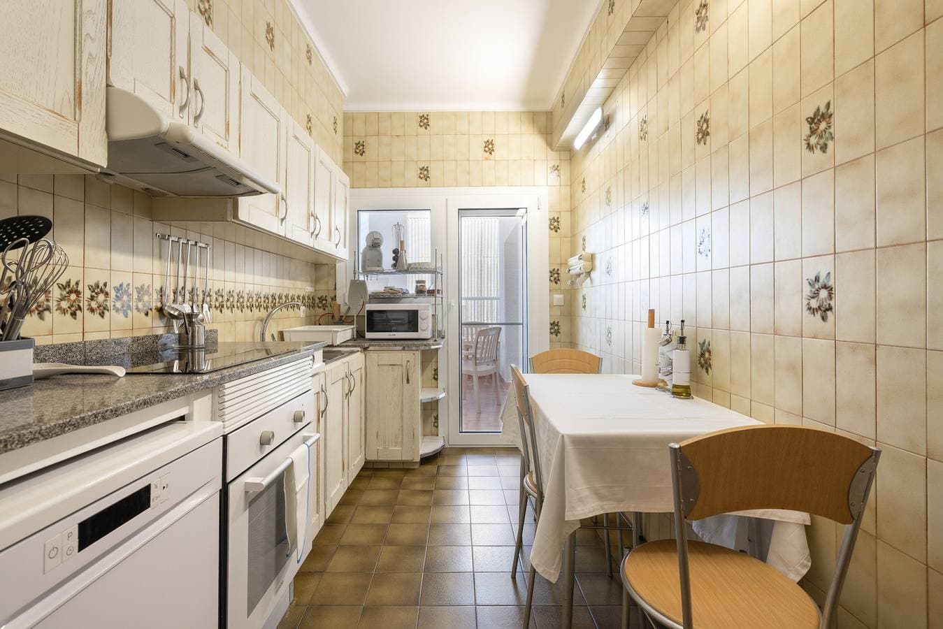 Foto 7 von 32: Ferienhaus 'Mm Delta Holidays' mit Bergblick, WLAN und Klimaanlage