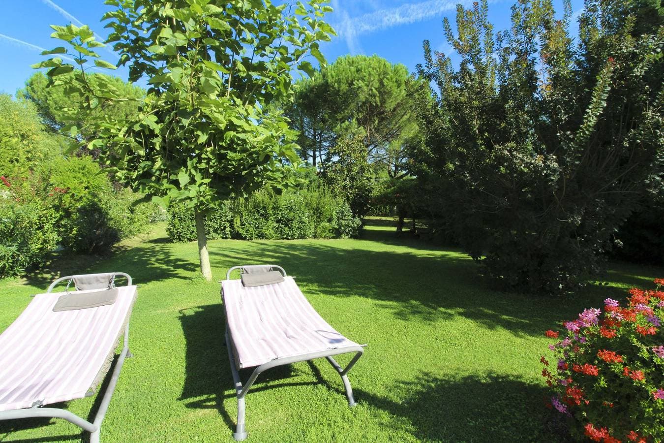 Foto 10 von 30: Villa für 3 Personen mit Pool