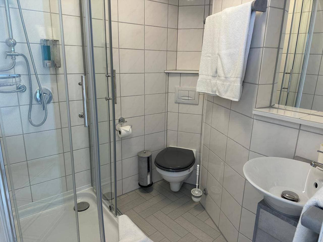 Foto 9 von 9: Double Room with Lake View