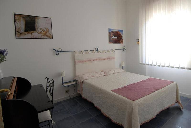Foto 9 von 9: Double Room with Private Bathroom