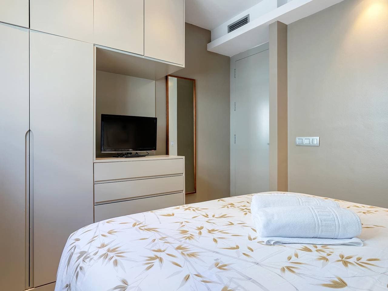 Foto 13 von 20: Ferienwohnung für 6 Personen mit Meerblick