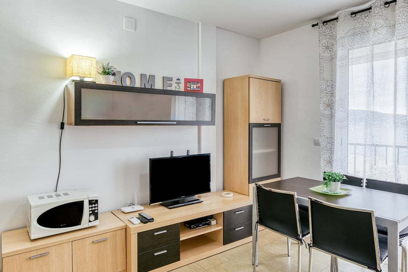 Foto 6 von 23: Ferienwohnung "Karina 17" mit Meerblick, A/C, WLAN & Parkplatz