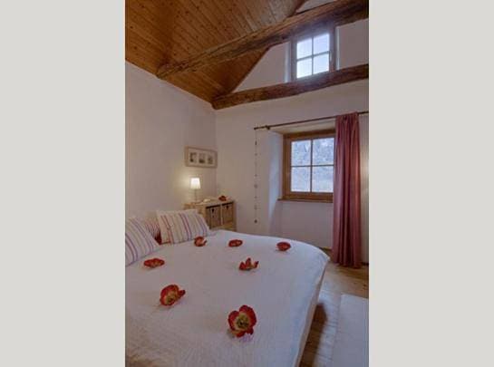 Foto 6 von 8: Double Room with Private Bathroom