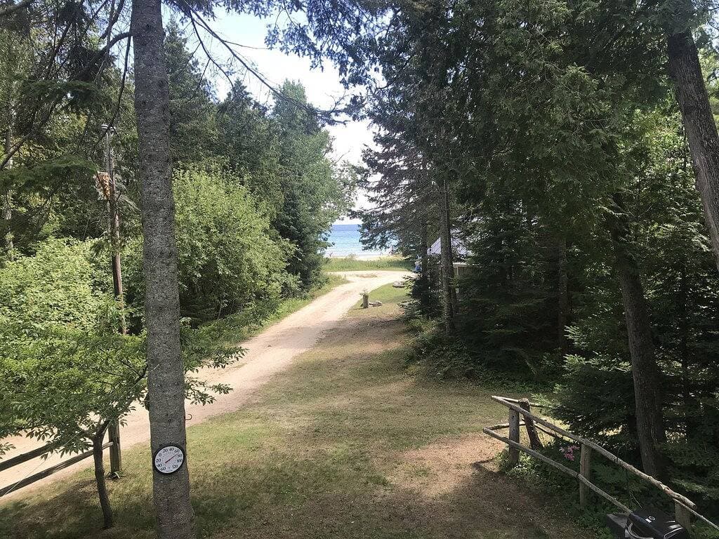 Foto 4 von 17: Lake View Cottage auf schönen Sand Bay