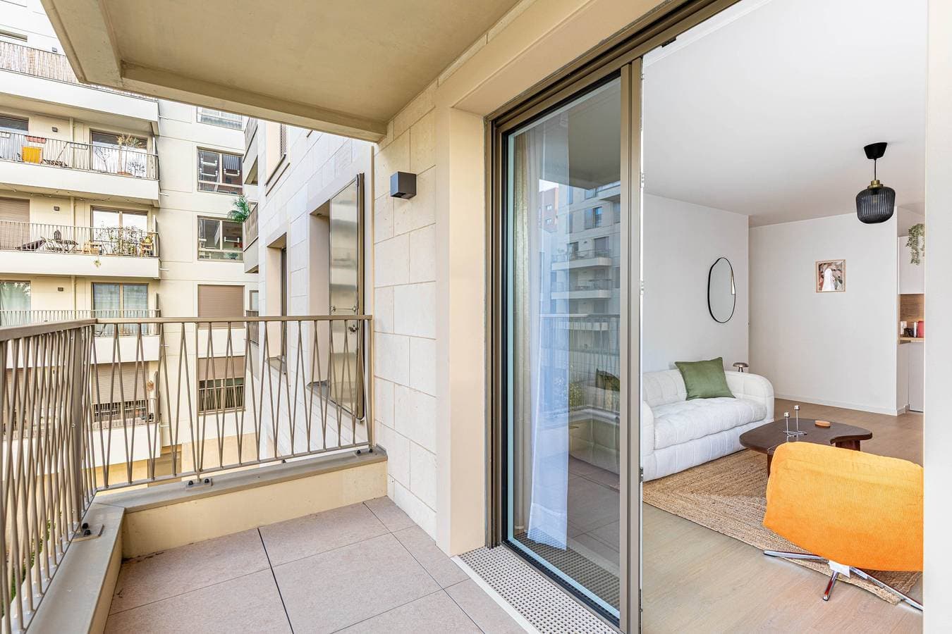 Foto 12 von 18: Ferienwohnung für 4 Personen mit Terrasse