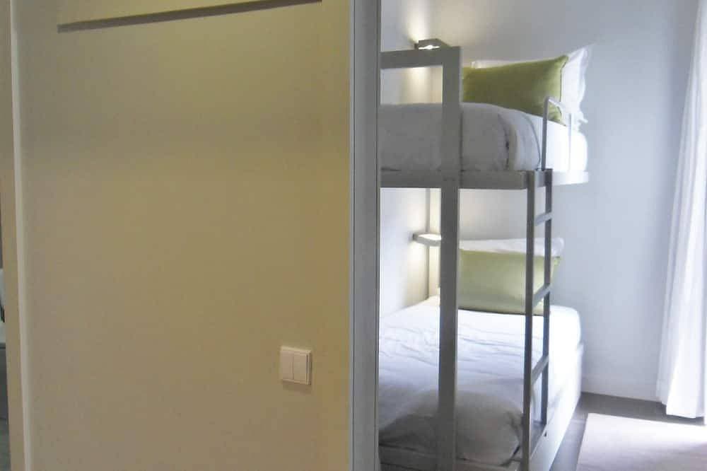 Foto 2 von 30: Studio mit Etagenbett Meerblick in Hotel ****