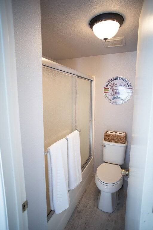 Foto 10 von 21: Lake View Condo with Pool/Boat Parking!