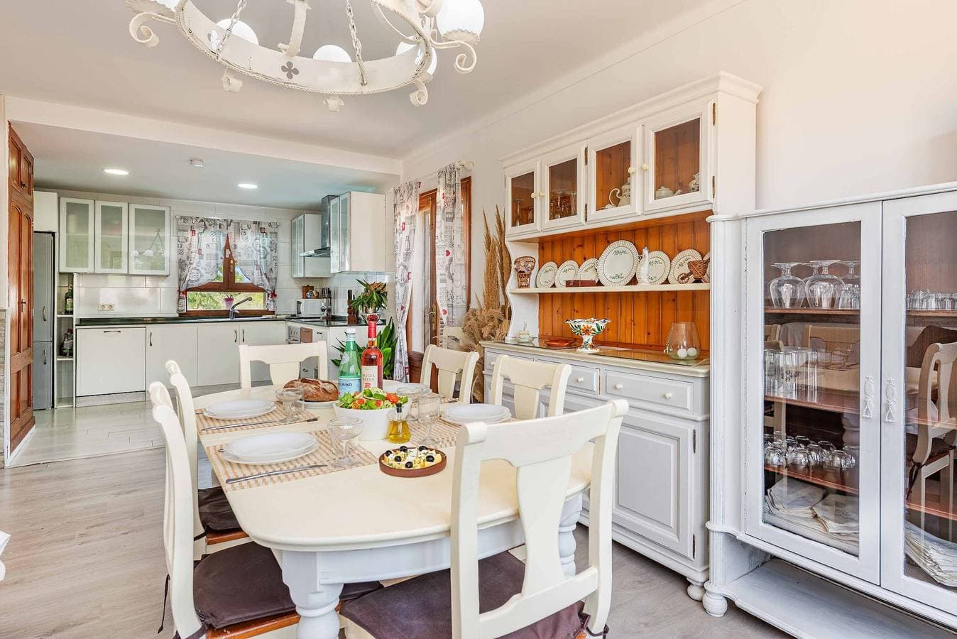 Foto 4 von 23: Villa für 4 Personen mit Balkon