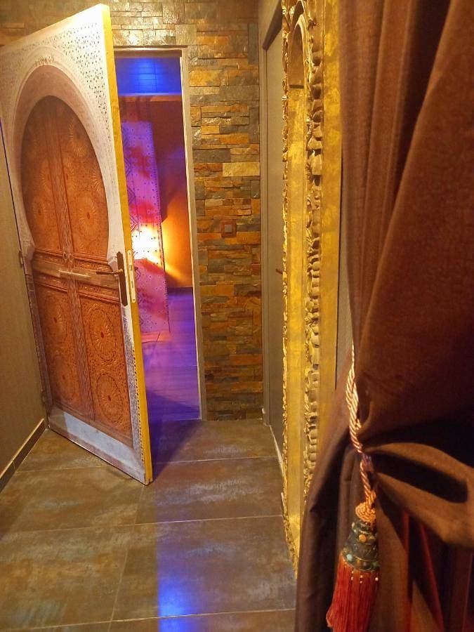 Foto 3 von 9: King Room with Spa Bath