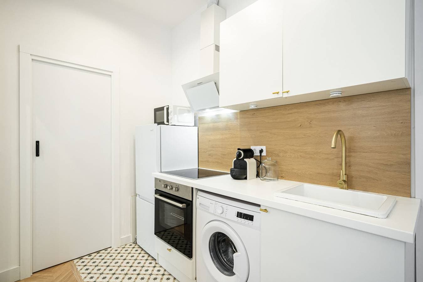 Foto 10 von 21: M Apartamento Delicias Madrid Atocha 1H