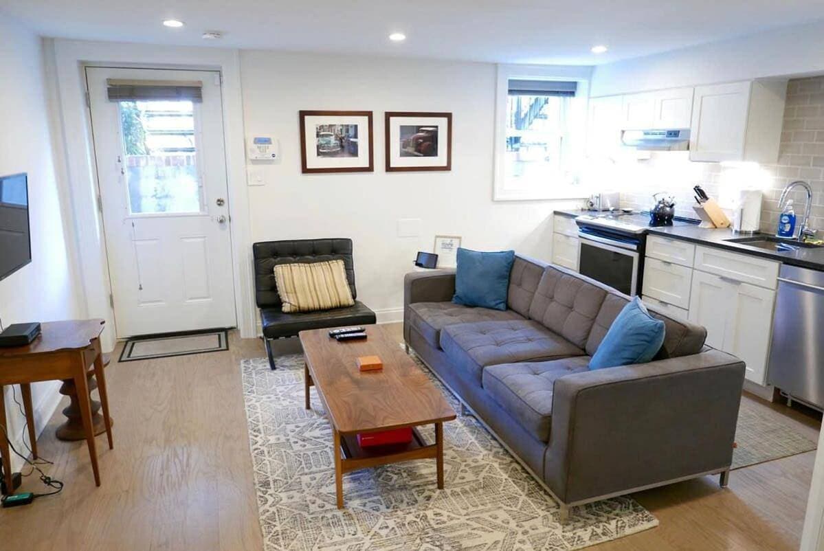 Historic ShawLeDroit Park Gem - 1 Bedroom on U St 1