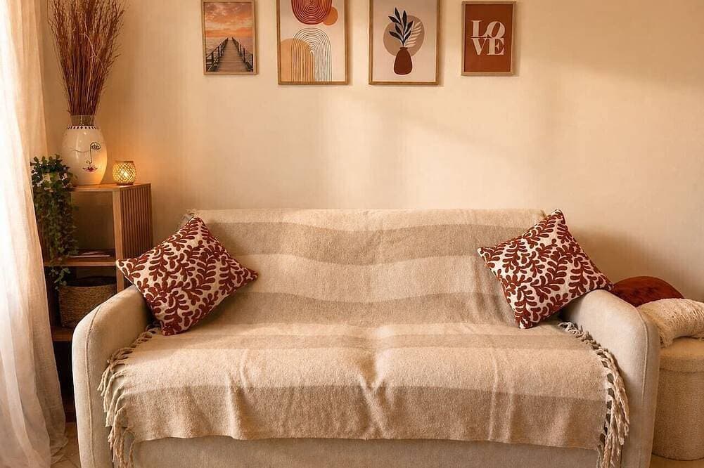 Foto 4 von 13: 2-Bedroom Apartment with Private Terrace · Pool · 50m from the Beach · Parking