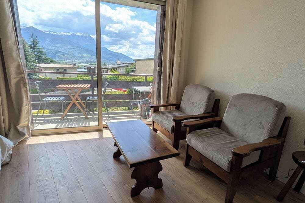 Foto 5 von 7: L'Embrun des Cimes - Mountain View - 7-minute walk from the lake