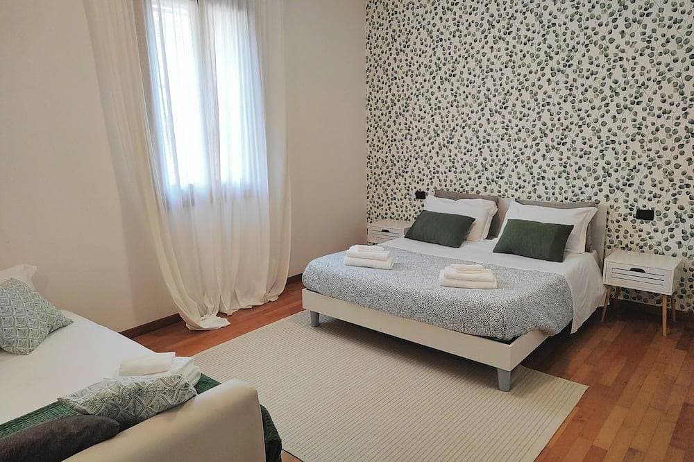 5 Beds - Garden - Pvt Parking - Independent 1