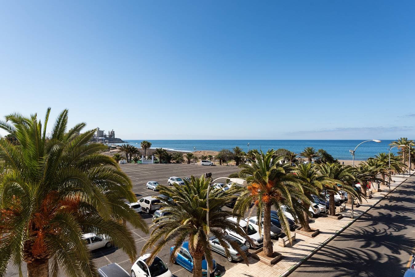 Foto 4 von 22: 2 min Walk to Beach - Sea Views Terrace - 1