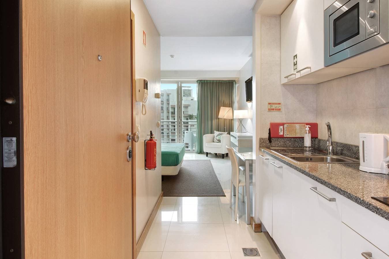 Foto 11 von 16: Apartment 'Dfm Happy Days E - Funchal' mit Balkon, WLAN und Klimaanlage
