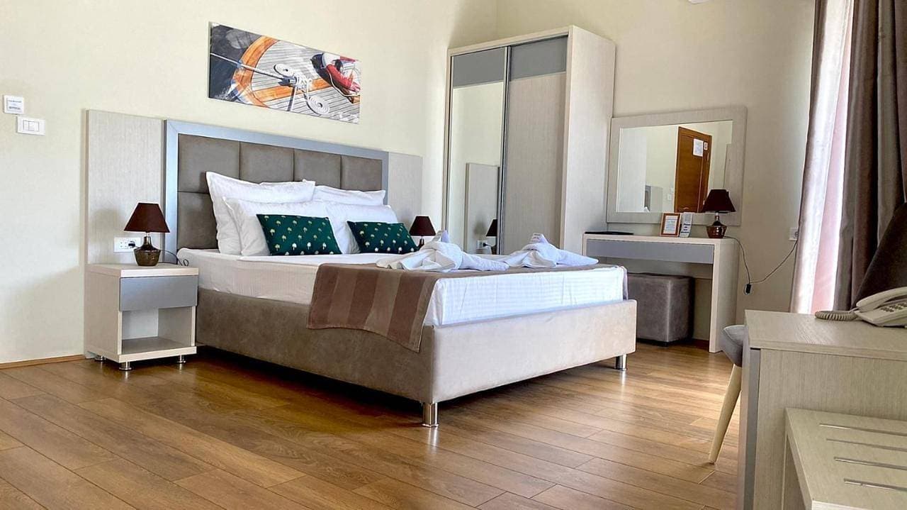 Foto 5 von 124: Hotel für 5 Personen mit Balkon