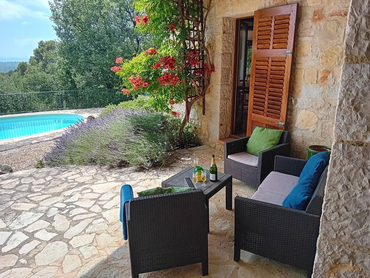 Foto 8 von 38: Villa für 6 Personen mit Pool