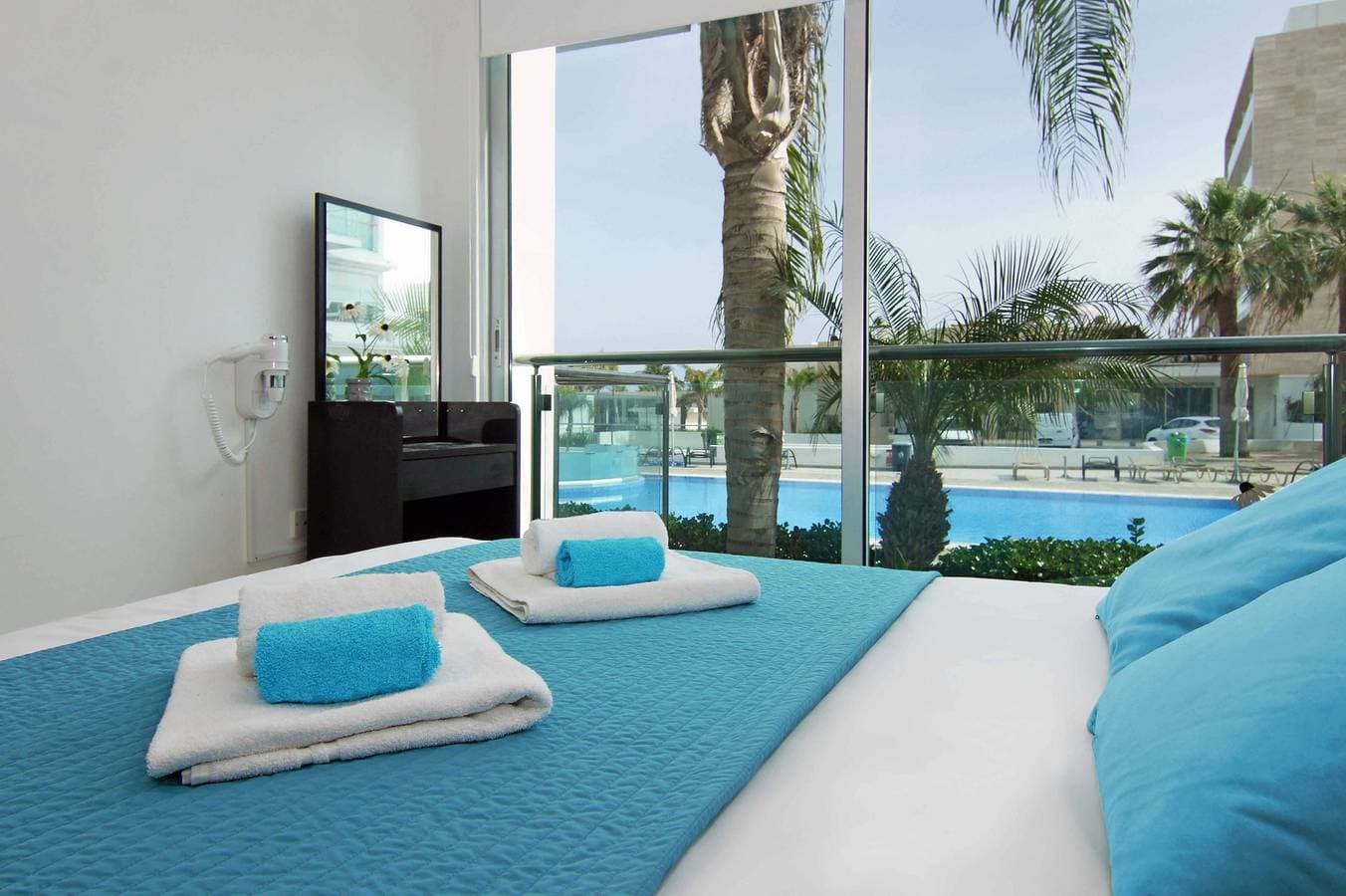 Foto 11 von 29: Ferienwohnung für 4 Personen mit Pool