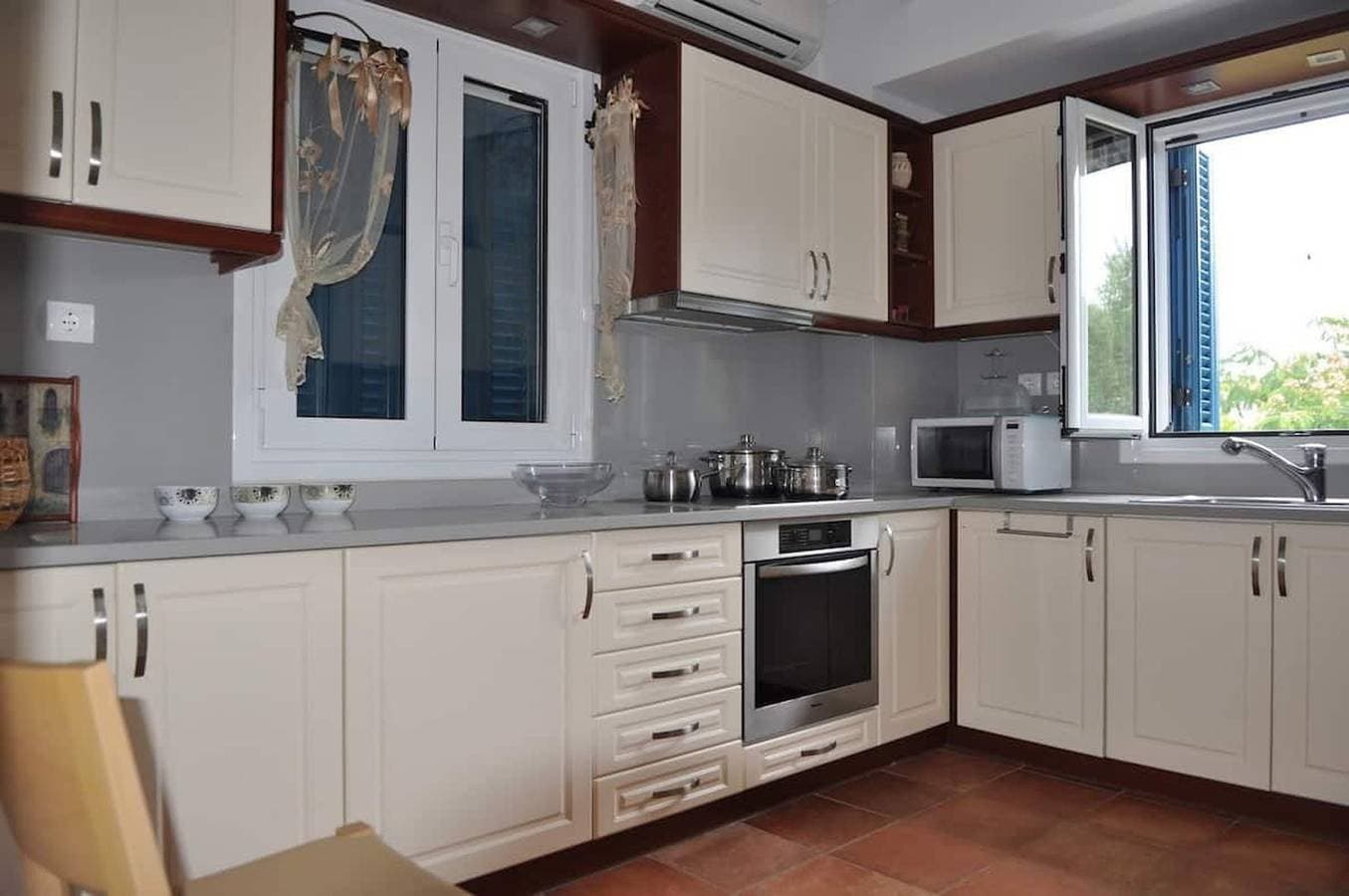 Foto 7 von 15: Villa für 10 Personen mit Terrasse
