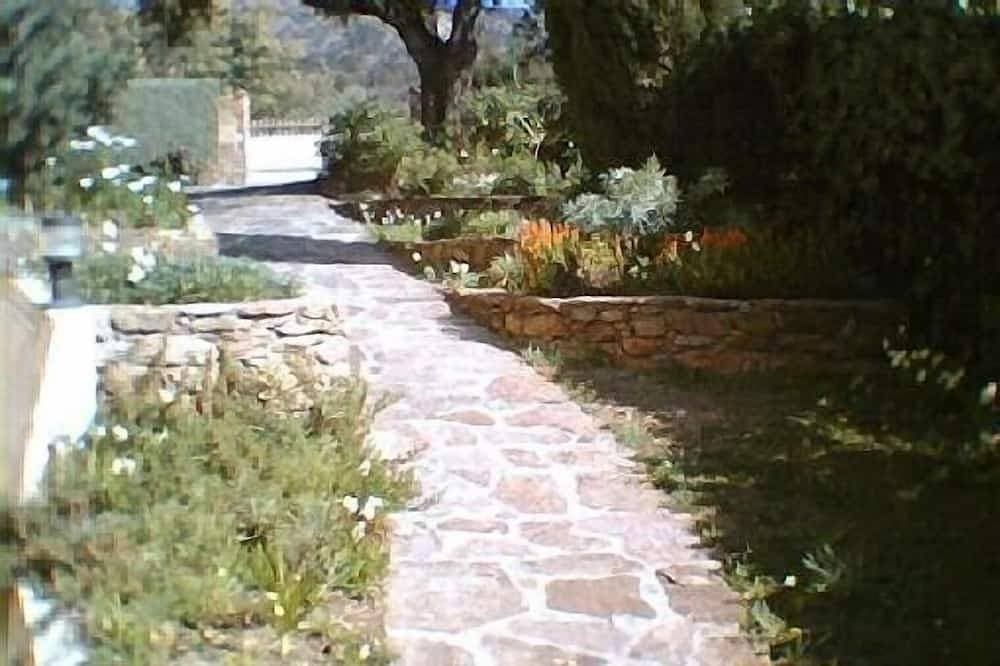 Foto 7 von 20: Geräumiges Erdgeschoss der Villa herrlicher Meerblick, nicht einsehbare Terrasse