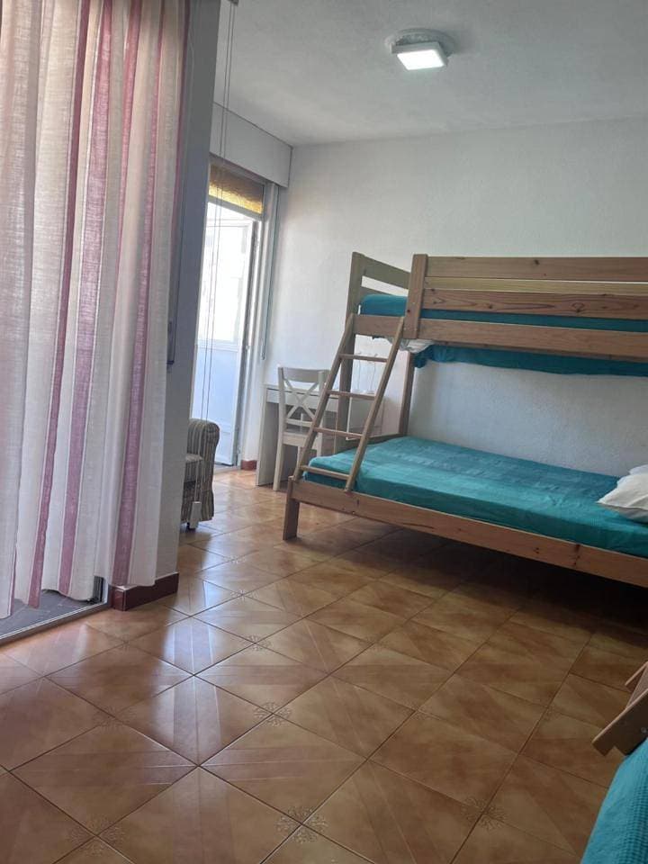 Foto 8 von 13: Double Room with Shared Bathroom
