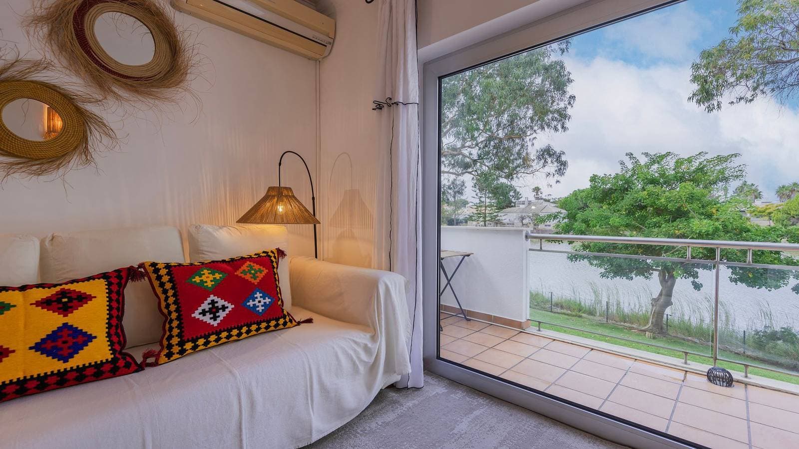Foto 8 von 38: Ferienhaus für 6 Personen mit Pool
