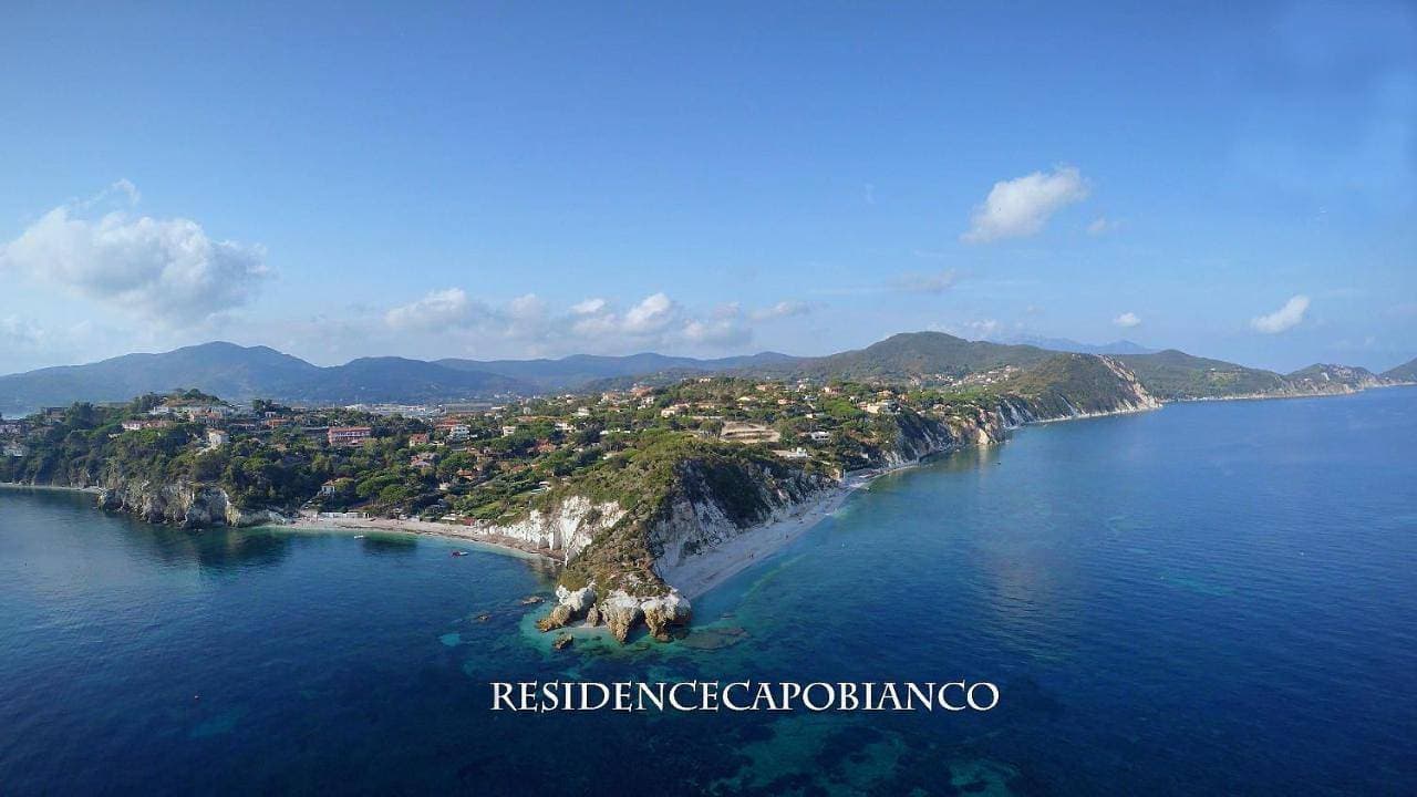 Foto 4 von 13: Studio with Sea View ( 2 Adults )