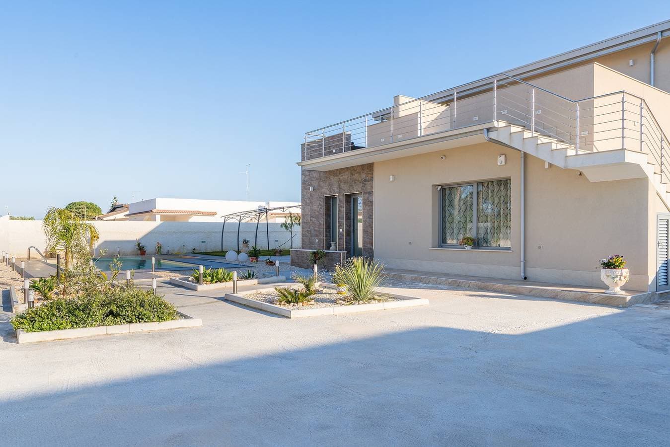 Foto 3 von 24: Ferienwohnung „Nord in Villa Sele“ mit Pool, WLAN und Klimaanlage