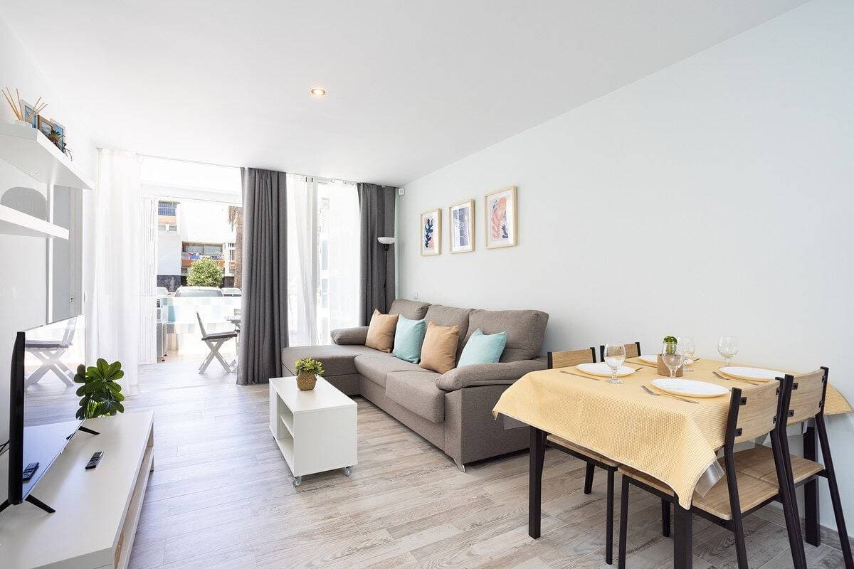 Foto 6 von 27: Ferienwohnung für 4 Personen mit Terrasse