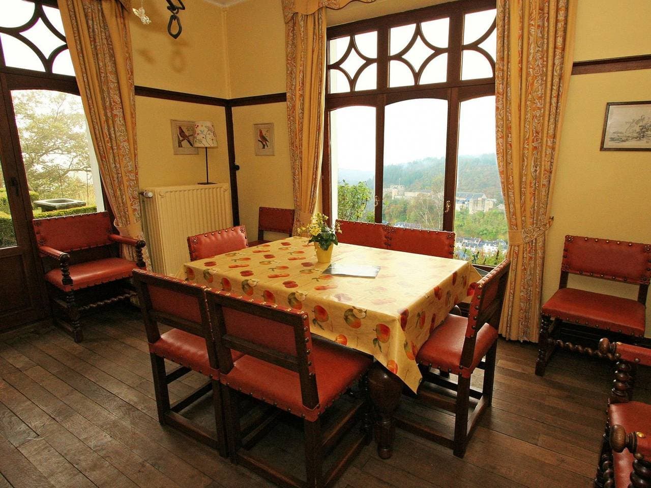 Foto 2 von 31: Quaint Holiday Home in Bouillon Ardennes