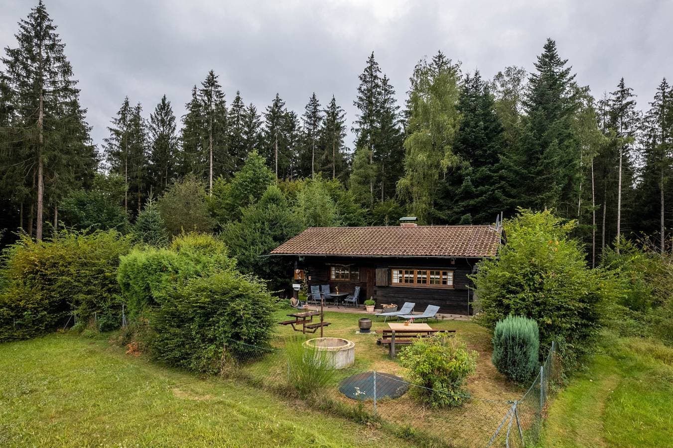 Foto 2 von 26: Ferienhaus 'Blockhaus Paepke' mit privater Terrasse und privatem Garten