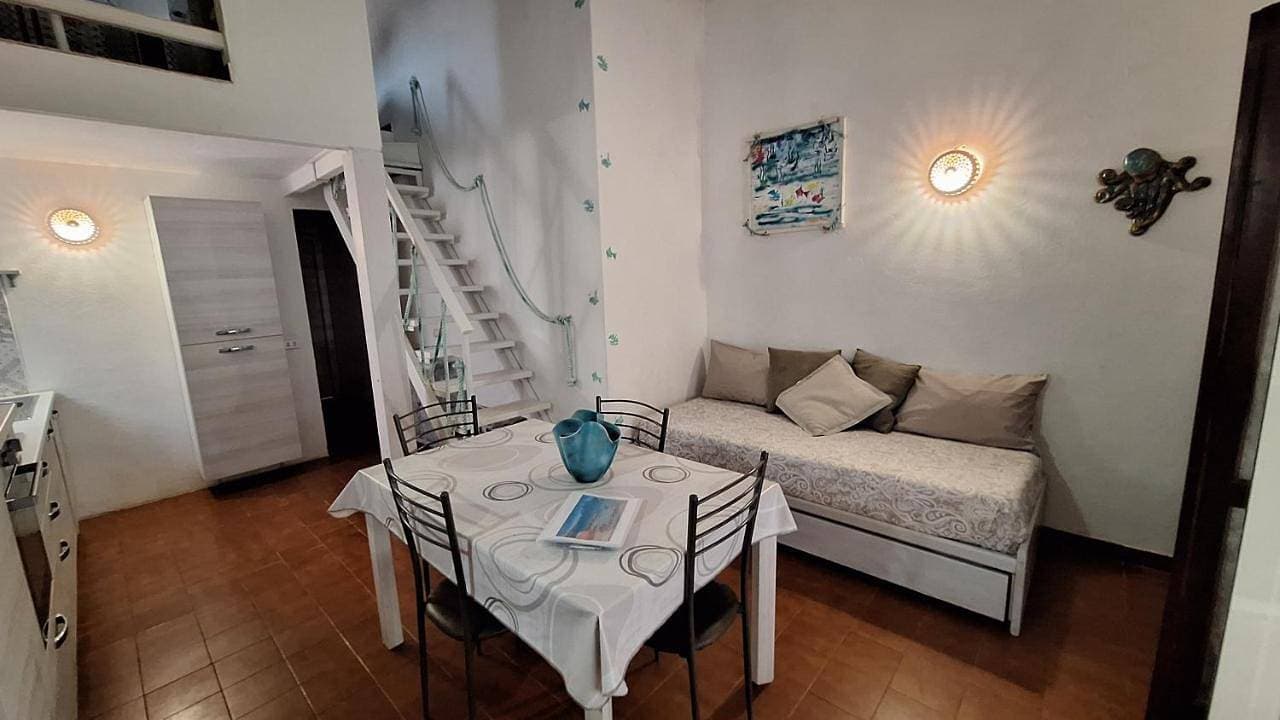 Bijoux maison fronte mare 1