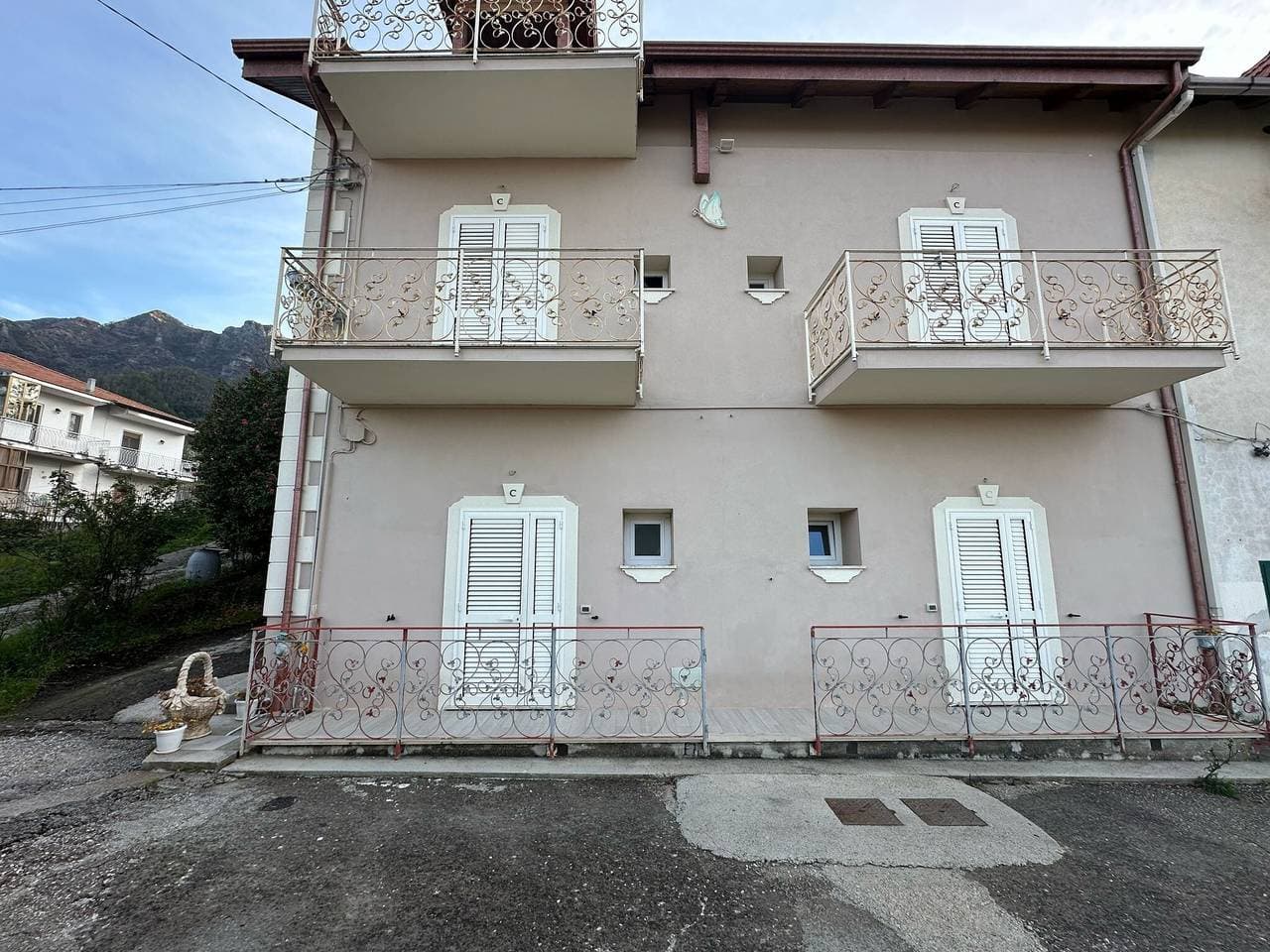 Foto 6 von 21: Zimmer 'Tripla Con Vista Montagna' mit Bergblick, Gemeinschaftsgarten und Wi-Fi