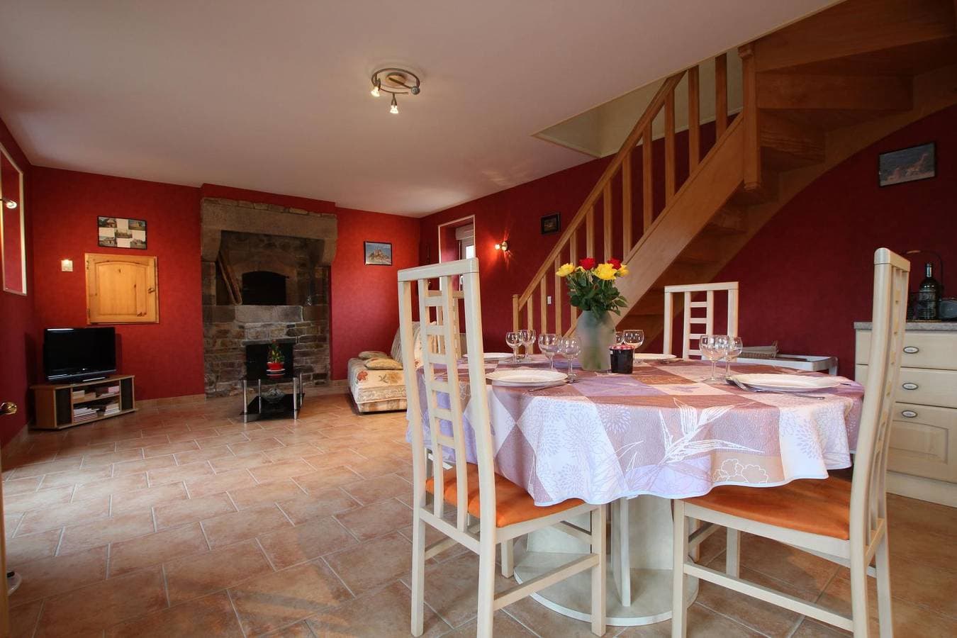 Foto 6 von 15: Ferienhaus mit Garten, TV und Internet - Fleury (2.5km)