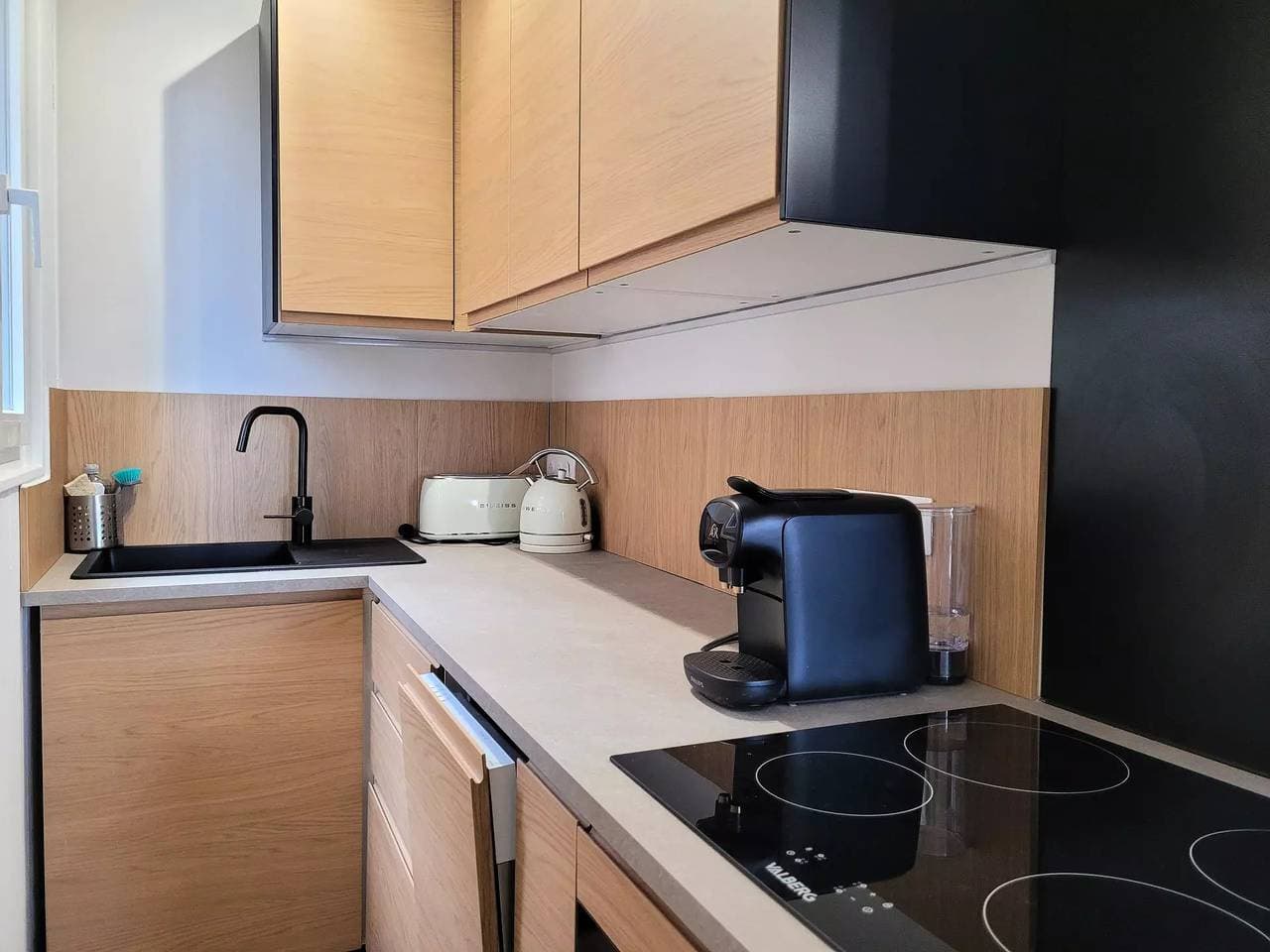 Foto 9 von 13: Studio von 34m2, 4 Personen belichtet Ost, Balkon mit schöner Aussicht auf das Tal