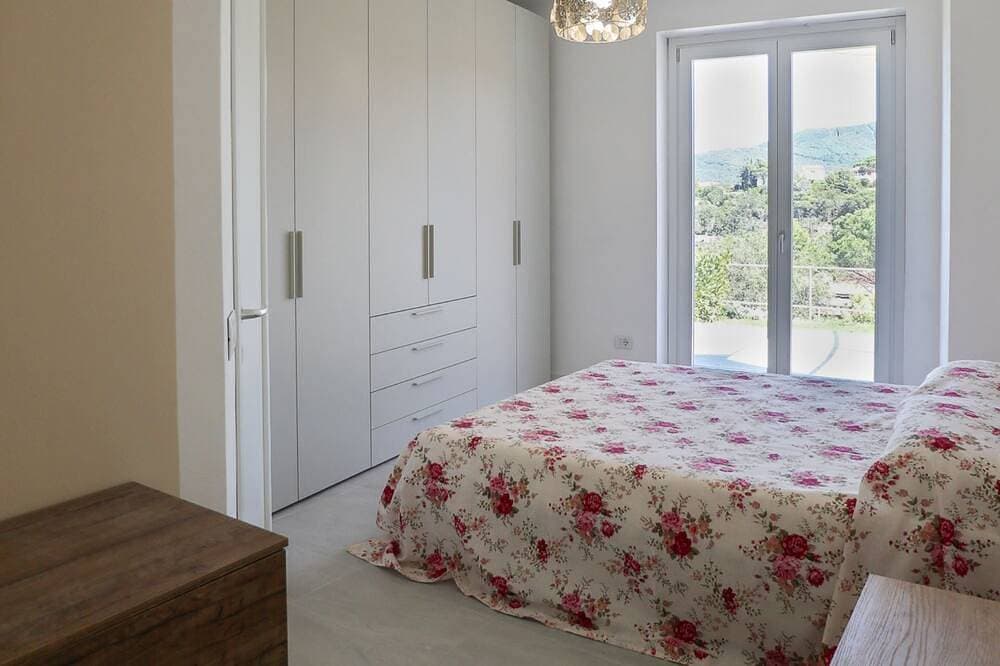 Foto 3 von 22: Luxury apartment with private access to the sea.