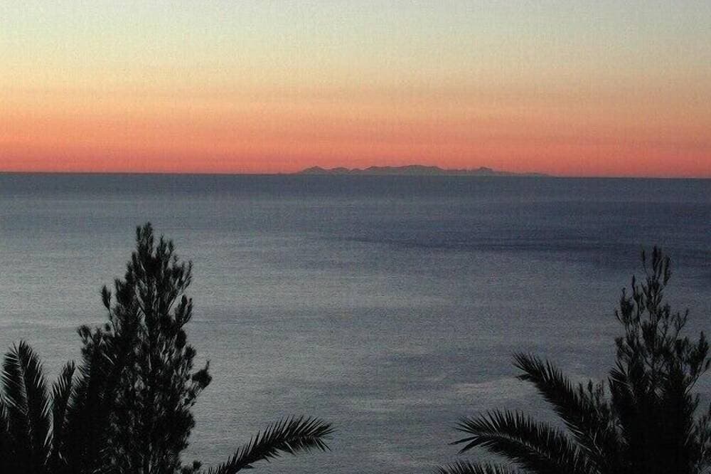 Foto 7 von 30: Studio Voll Charme 28m2 Terrasse 22m2 Panoramasee / Massif Von Esterel