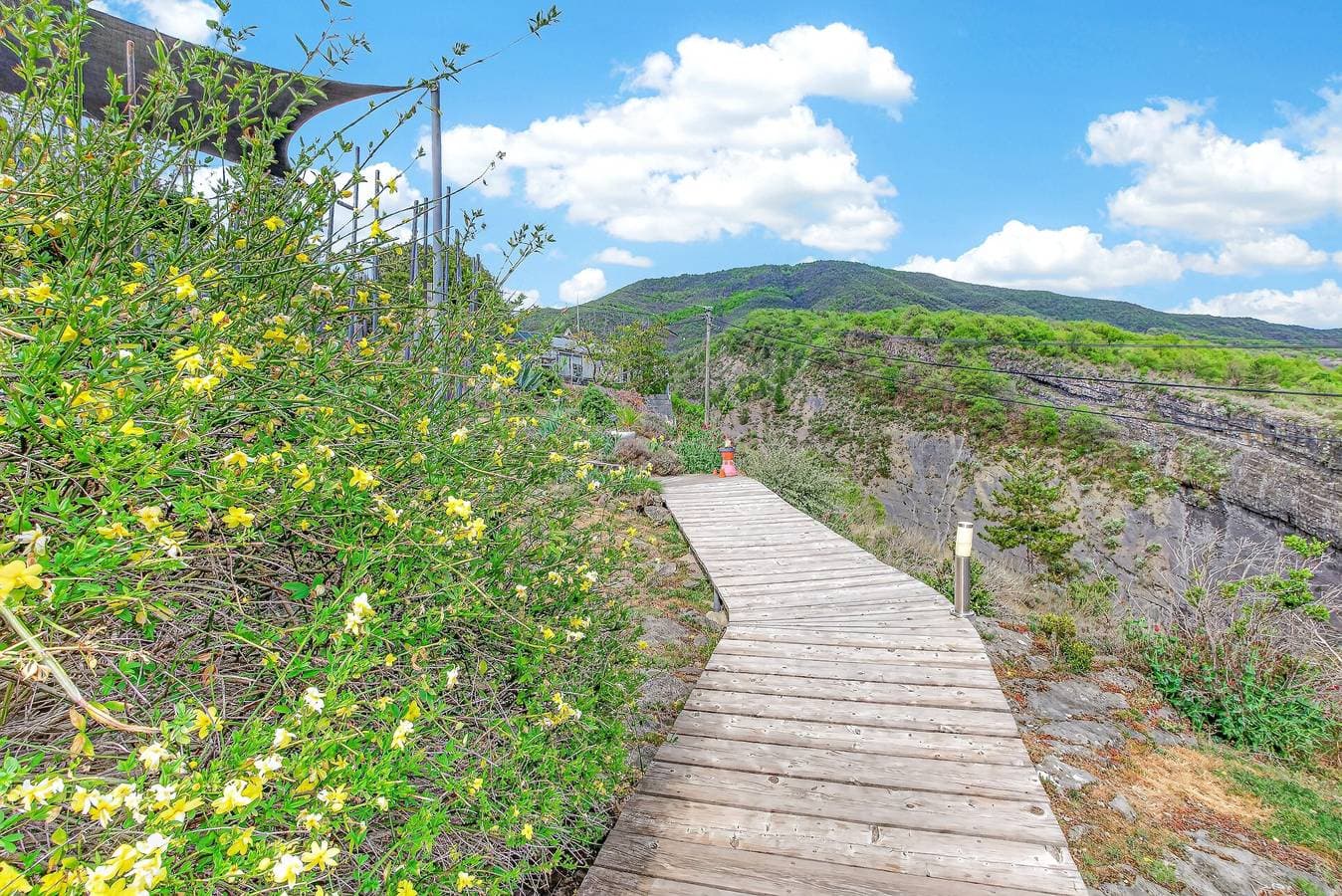 Foto 2 von 28: Gîte „Lavande“ mit Bergblick, privater Terrasse und WLAN