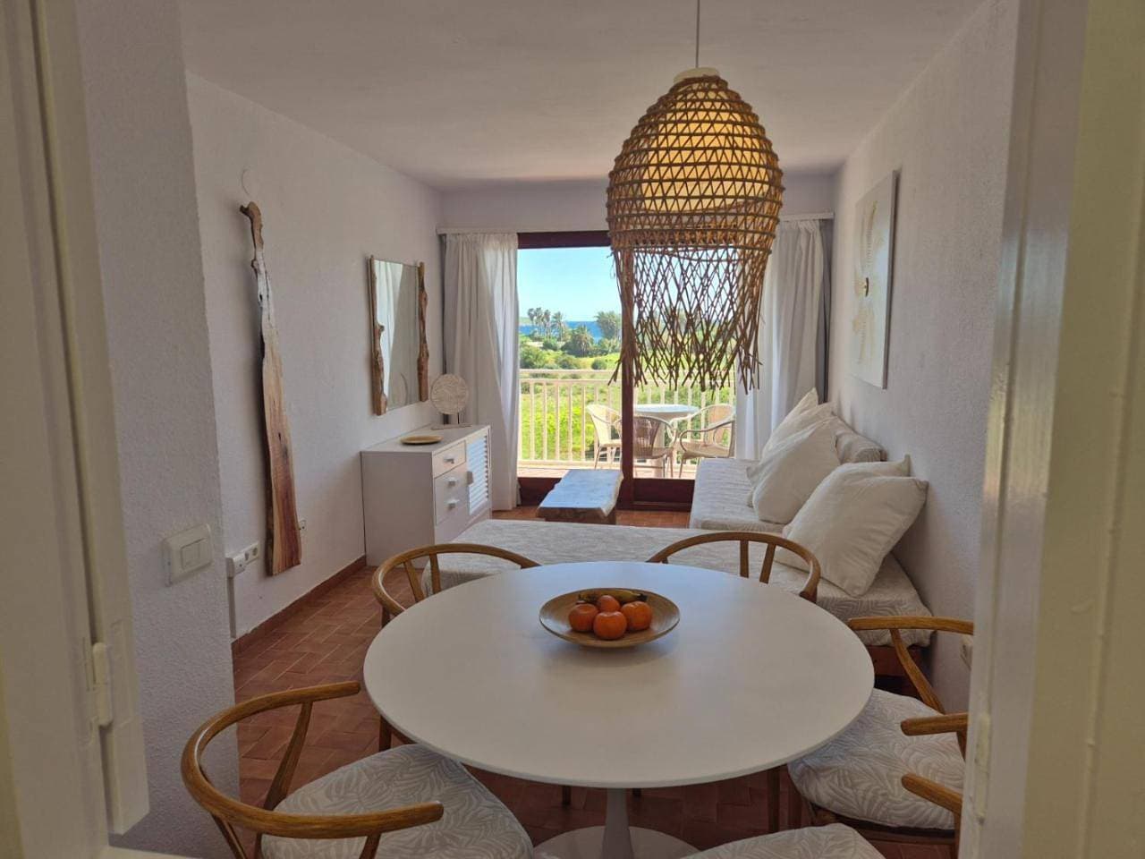 Foto 13 von 27: One-Bedroom Apartment with Balcony and Sea View