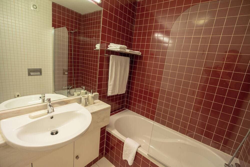 Foto 8 von 30: L & A Villa- mit privatem Pool-3 Schlafzimmer mit AC