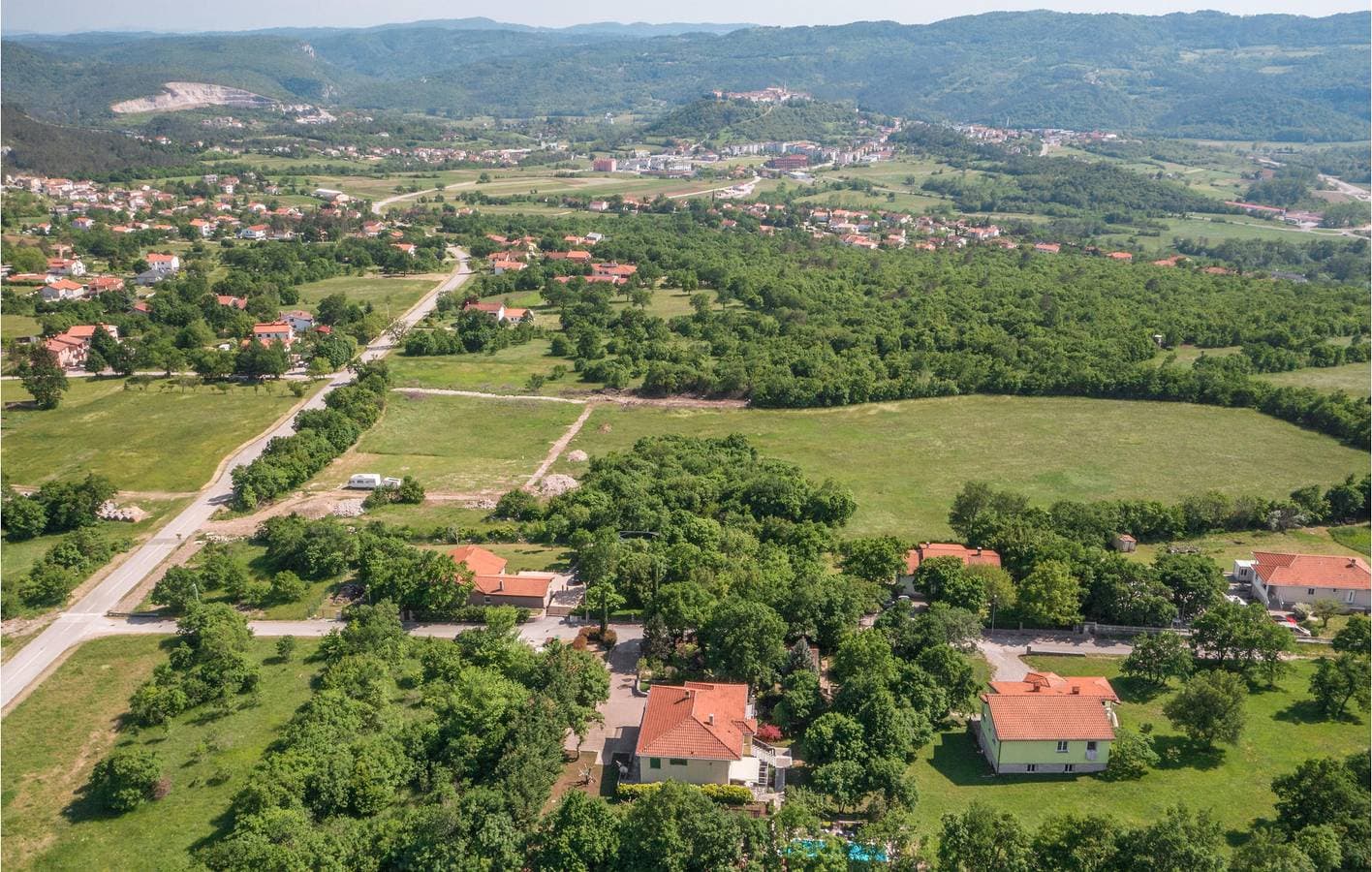 Foto 2 von 35: Geräumige Unterkunft, 2 km von Buzet entfernt: Pool, WLAN und Parkplatz inklusive