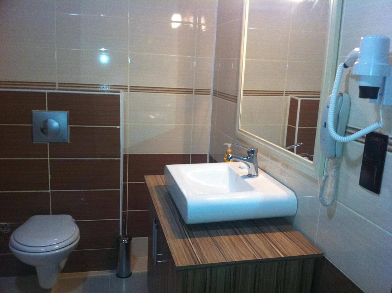 Foto 9 von 11: Standard Double or Twin Room